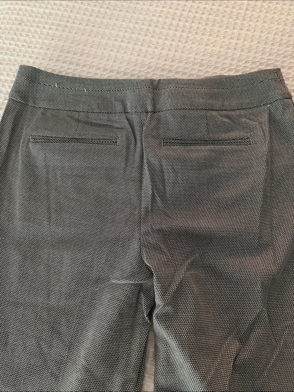 Chico's Black & White Micro-Pattern Flat Front Pants
